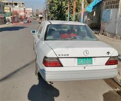 مرسيدس بنز E-Class